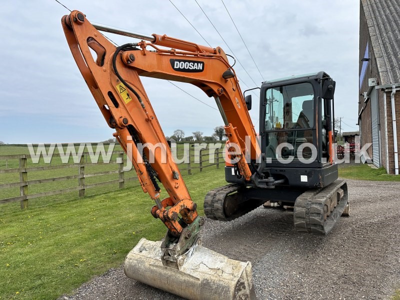 Doosan DX60R Rubber Tracked Excavator For Sale