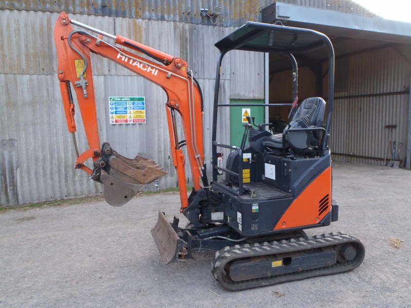 Hitachi Zaxis 17U Mini Digger For Sale