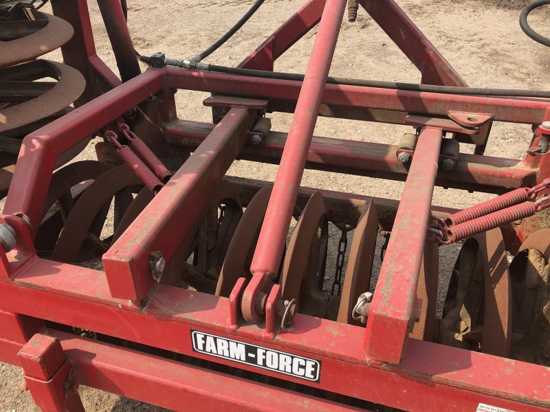 Farm Force 4 Meter folding front press for sale