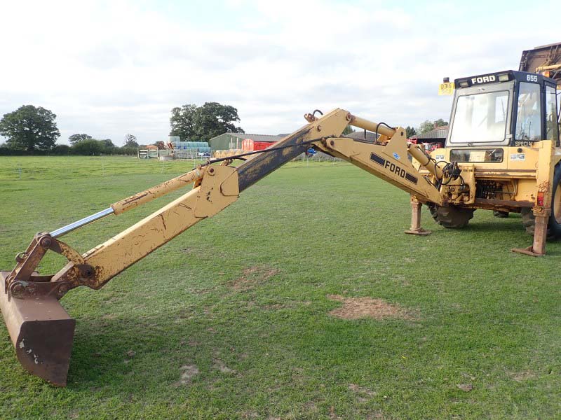 Ford 655 Special wheeled digger for sale