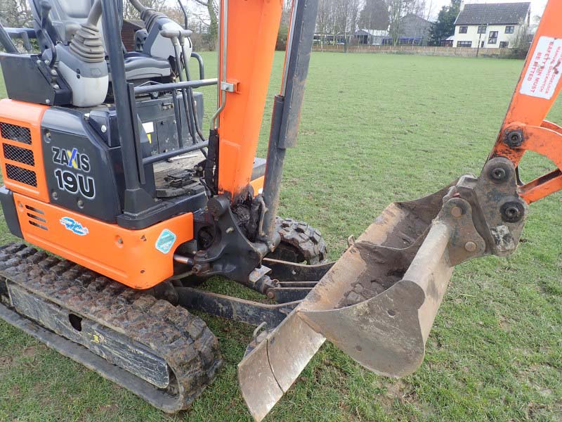 Hitachi Zaxis ZX19U-5A Excavator For sale 