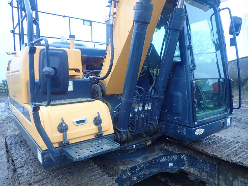 Hyundai HX140L Excavator for sale