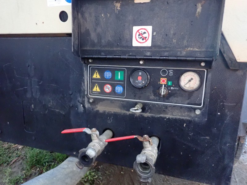 Ingersoll Rand 7/31E Mobile air compressor for sale