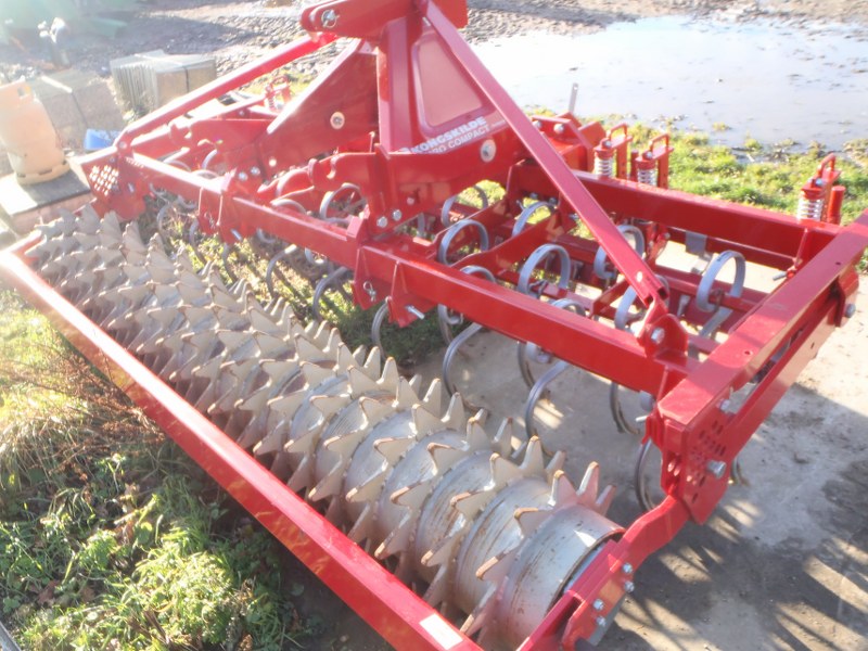 Kongskilde Vibro Compact 3M Cultivator