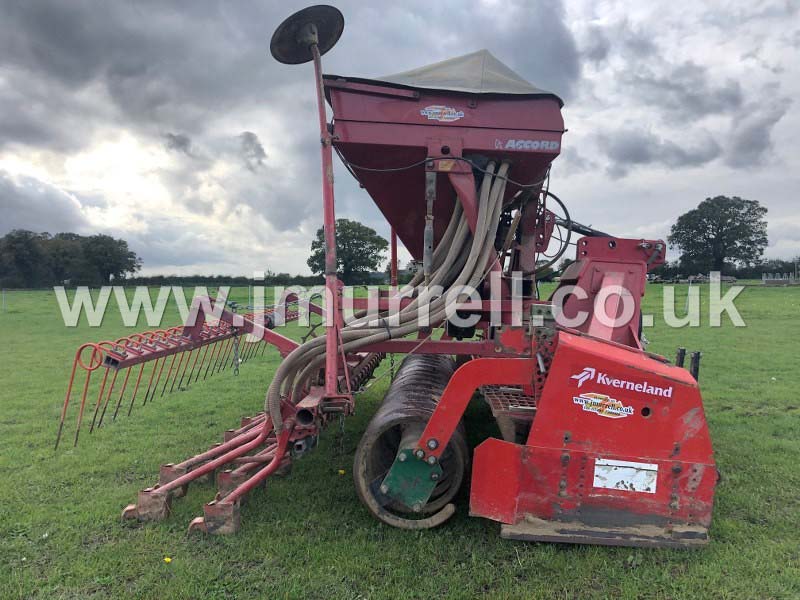 Kverneland 3 Meter power harrow drill combination for sale