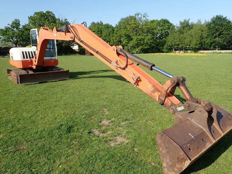 Schaeff HR32 9 Tonne Long reach excavator for sale