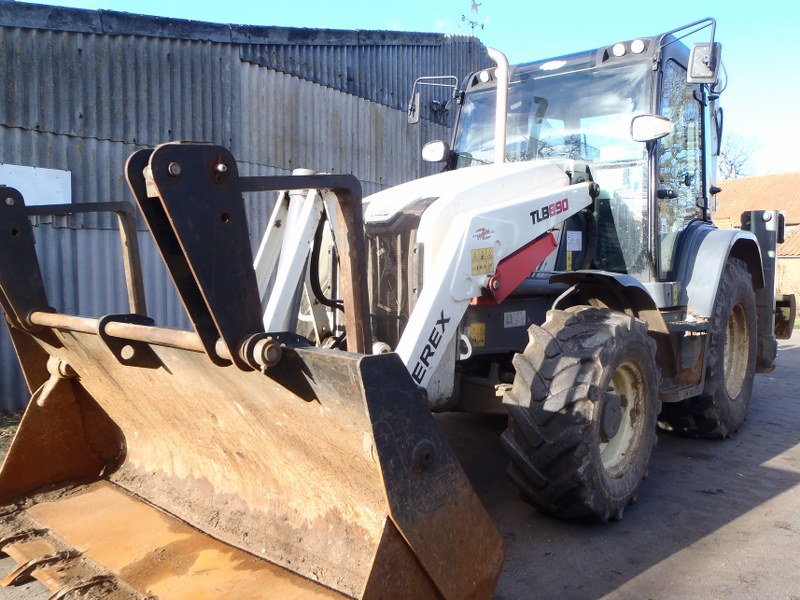 Terex TLB890SM Back hoe loader for sale