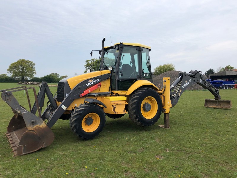 Volvo BL71 Wheeled digger for sale