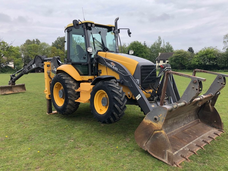 Volvo BL71 Wheeled digger for sale