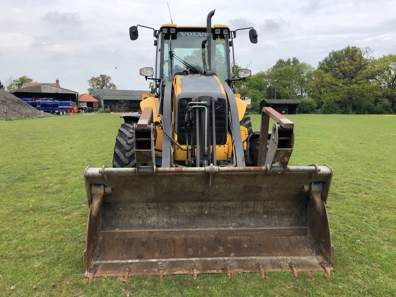 Volvo BL71 Wheeled digger for sale