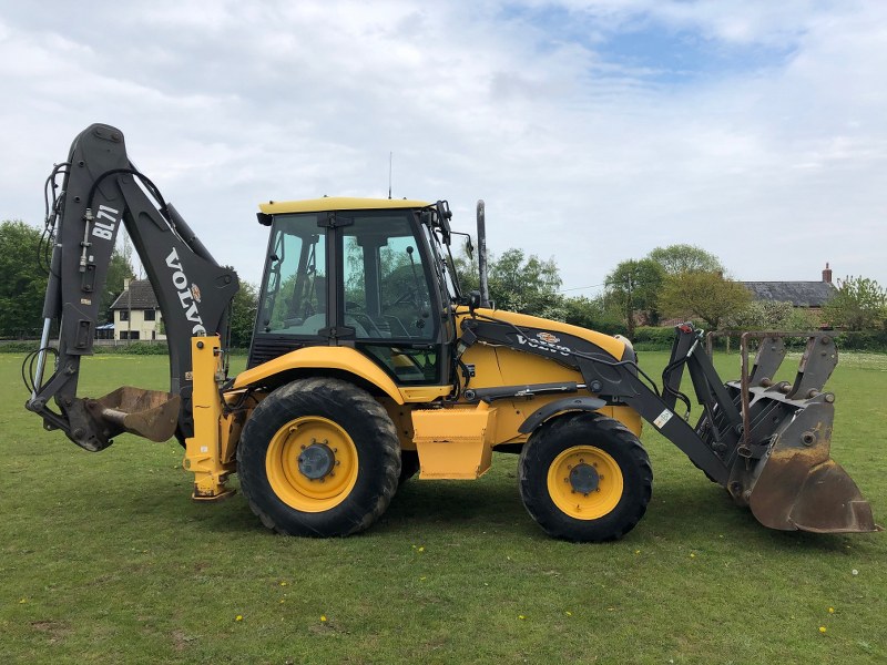 Volvo BL71 Wheeled digger for sale