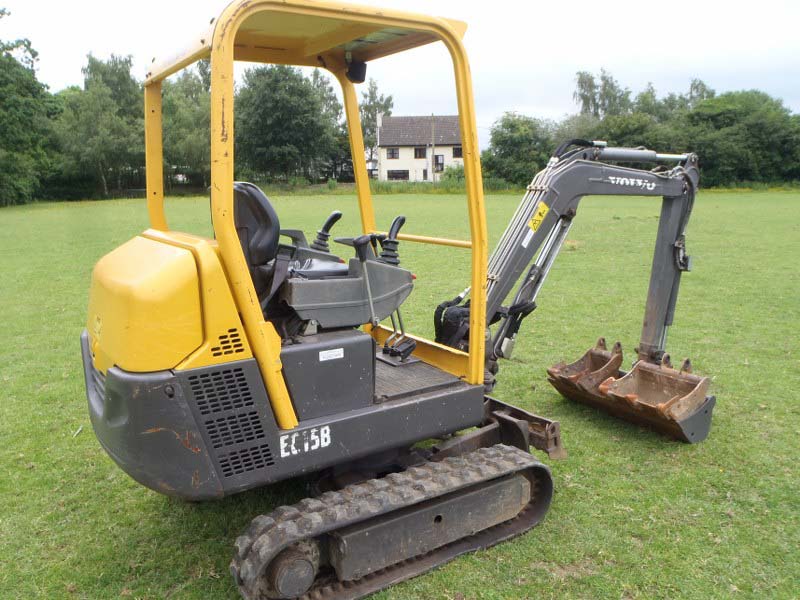 Volvo EC15BXTU Mini Digger